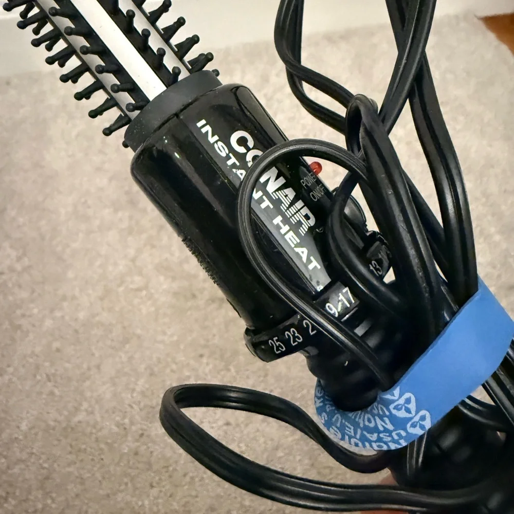 Conair Instant Heat 4-in-1 Black Styling Brush - Picture 3 of 3